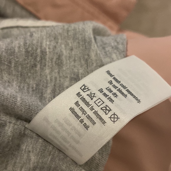 Gymboree girls rain coat. Size: L 10/12. Soft pink outside with grey lining. - Picture 7 of 10